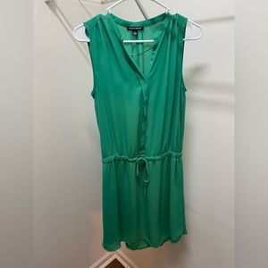 Green, tie-waist, knee-high dress